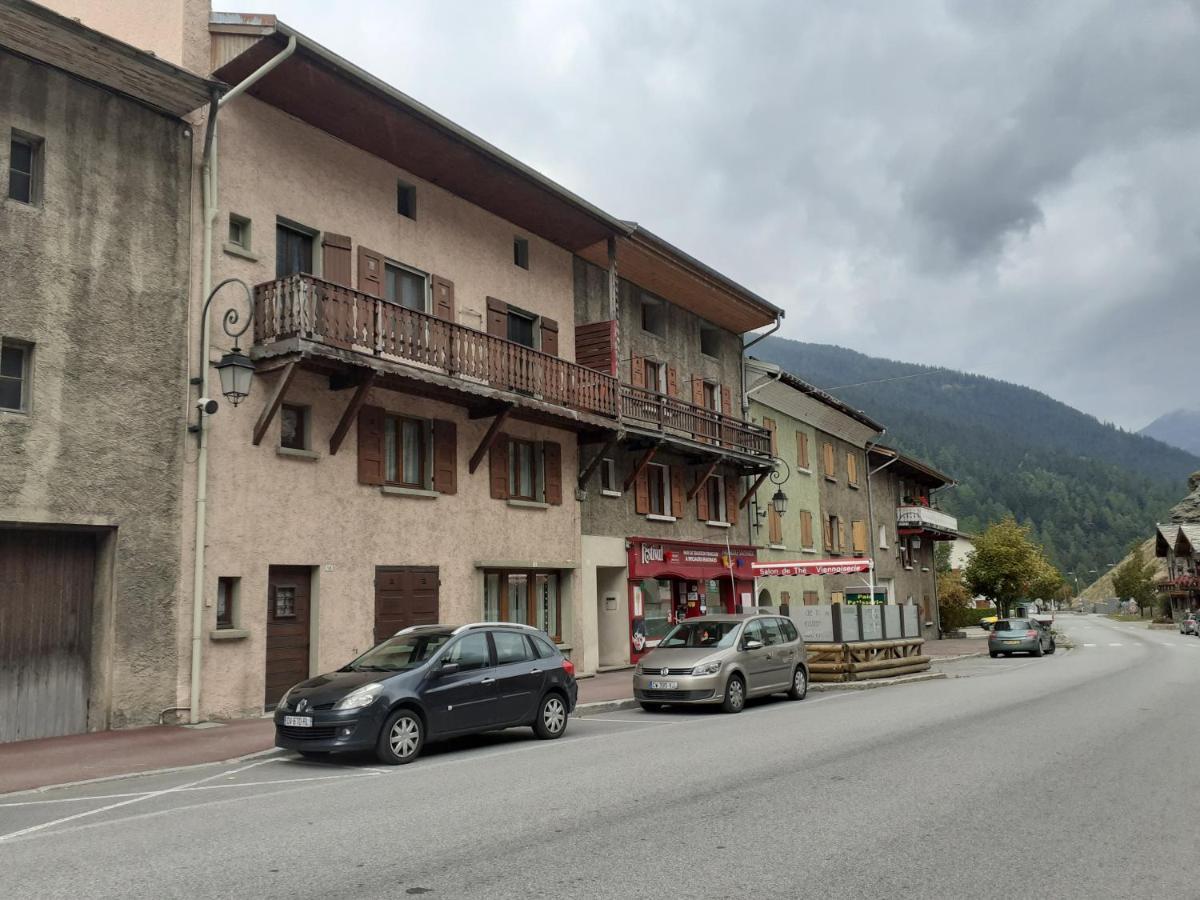 Appartement Chaleureux Avec Wifi De 10 Personnes A Val-Cenis Lanslebourg-Mont-Cenis Dış mekan fotoğraf